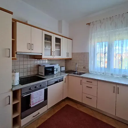 Skejic Apartamento *